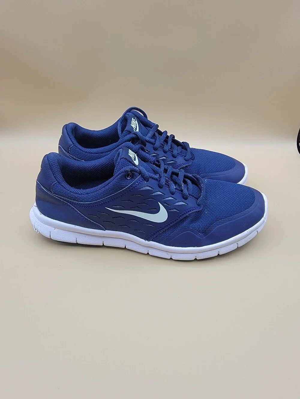 Nike Orive NM Low Top Lightweight Women's Shoes Size 8.5 Deep Royal Blue Walking